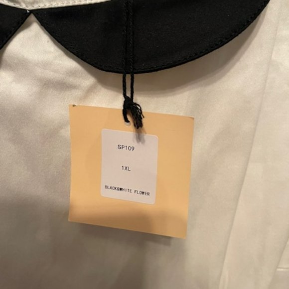 Smak Parlour Black & White Flower Model Maven Flare Dress - NWT - Picture 7 of 14